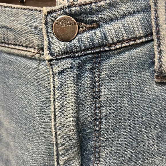 DKNY Jeans SOHO Skinny size 8 NEW! - Picture 2 of 9